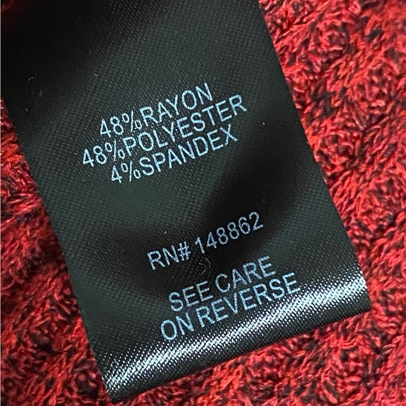 Torrid Red Long Sleeve Sweater With side Pattern Size 1 - Picture 4 of 5